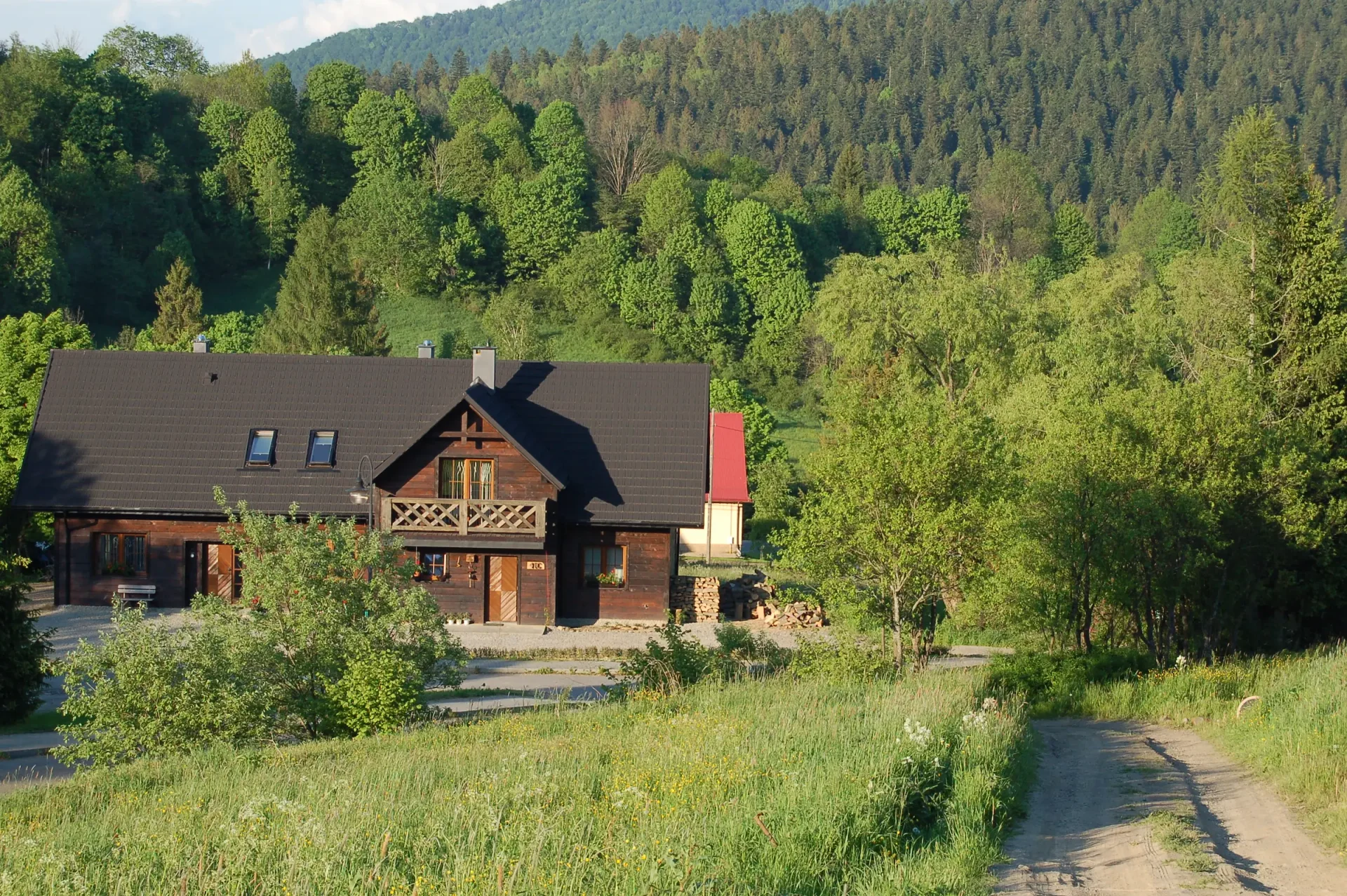 Cisna Chata - Noclegi w Bieszczadach